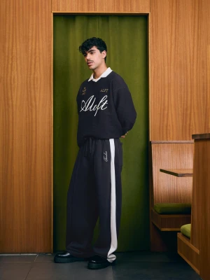 Bershka Spodnie O Kroju Balloon Mężczyzna Granatowy