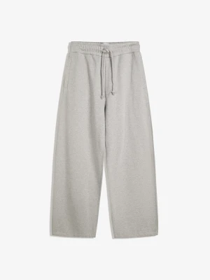 Bershka Spodnie O Kroju Balloon Mężczyzna Szary