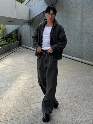 Bershka Spodnie O Kroju Balloon Mężczyzna Szary