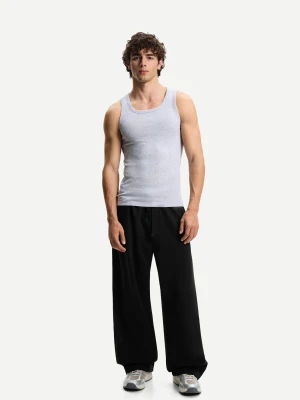 Bershka Spodnie O Kroju Balloon Z Dzianiny Interlock Mężczyzna Czarny