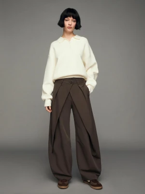 Bershka Spodnie O Kroju Barrel Z Zakładkami Kobieta Ciemnobeżowy