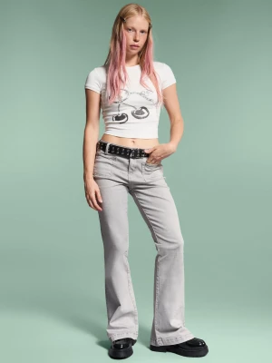 Bershka Spodnie O Kroju Flare Z Kieszeniami Z Patkami Kobieta Szary