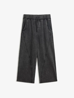 Bershka Spodnie O Kroju Super Baggy Z Efektem Prania Mężczyzna Szary