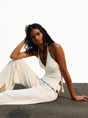 Bershka Spodnie O Kroju Wide Leg Kobieta Kremowy