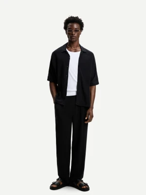 Bershka Spodnie O Kroju Wide Leg Z Krepy Mężczyzna Czarny