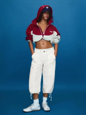 Bershka Spodnie Typu Capri Kobieta Biały Złamany