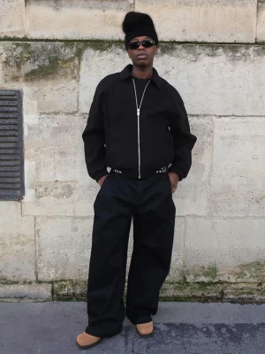 Bershka Spodnie Superbaggy Tailoring Mężczyzna Czarny