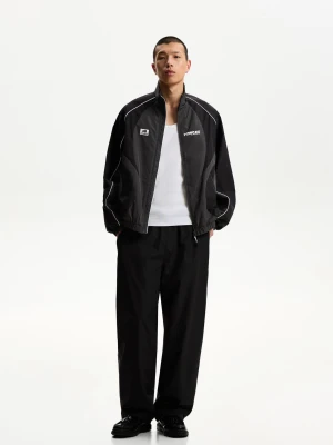 Bershka Technical Trousers With Sporty Trim Mężczyzna Black