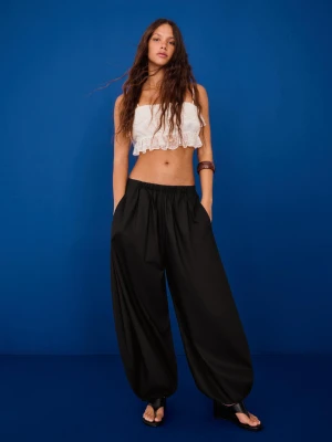 Bershka Spodnie Typu Bloomer Z Popeliny Kobieta Czarny