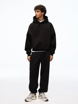 Bershka Spodnie Typu Jogger Mężczyzna Czarny