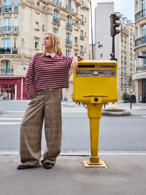 Bershka Spodnie W Kratę O Kroju Barrel Kobieta Brązowy