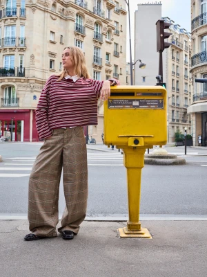 Bershka Spodnie W Kratę O Kroju Barrel Kobieta Brązowy