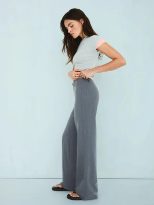 Bershka Spodnie Wide Leg Kobieta Szary