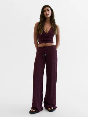 Bershka Spodnie Wide Leg Z Elastyczną Talią Kobieta Fioletowy
