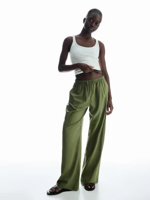 Bershka Spodnie Z Mieszanki Lnu Z Gumką W Pasie Kobieta Khaki