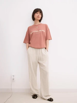 Bershka Spodnie Z Mieszanki Lnu Z Gumką W Pasie Kobieta Kremowy