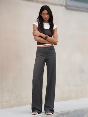 Bershka Spodnie Z Szerokimi Nogawkami Kobieta Ciemnoszary