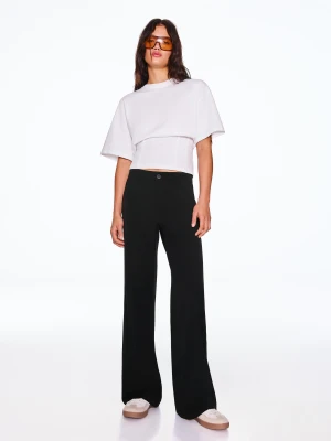 Bershka Spodnie Z Szerokimi Nogawkami Kobieta Czarny