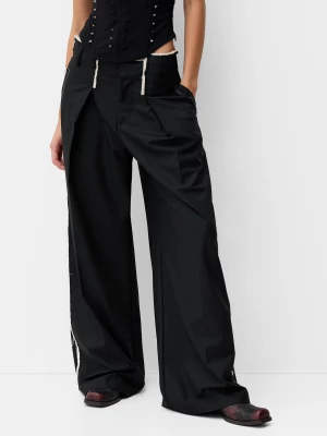 Bershka Spodnie Z Szerokimi Nogawkami Wide Leg Generation Bershka Kobieta Czarny