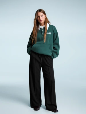 Bershka Spodnie Z Szerokimi Nogawkami Z Miękkiej Tkaniny Kobieta Czarny