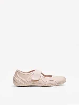 Bershka Sportowe Balerinki Kobieta Różowy