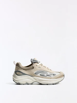 Bershka Sportowe Buty Out Of Core Kobieta Kombinowany