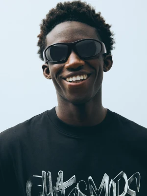 Bershka Sportowe Okulary Przeciwsłoneczne Mężczyzna Czarny