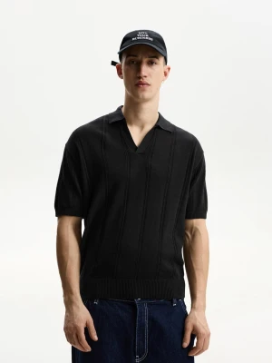 Bershka Strukturalna Koszulka Polo Z Krótkim Rękawem Mężczyzna Czarny
