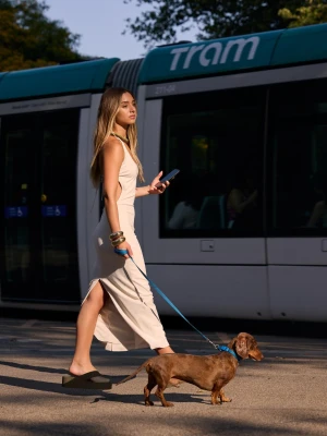 Bershka Sukienka Midi Strukturalny Kobieta Beżowy