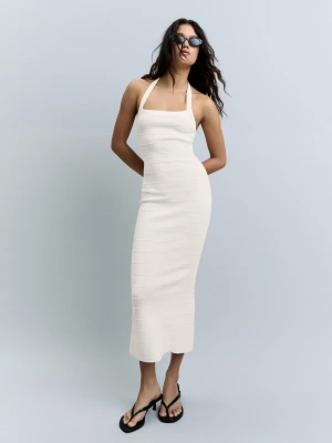Bershka Sukienka Midi Z Dekoltem Halter Kobieta Kremowy