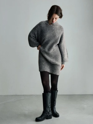 Bershka Sukienka Midi Z Szerokimi Rękawami Kobieta Szary