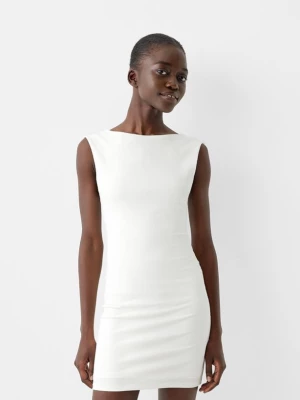 Bershka Sukienka Mini Z Fakturą I Odkrytymi Plecami Kobieta Biały