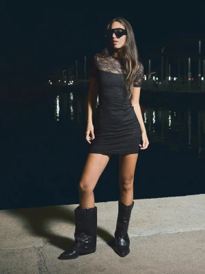 Bershka Sukienka Mini Z Koronki Kobieta Czarny