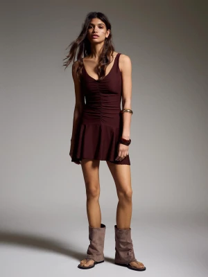 Bershka Sukienka Mini Z Marszczeniami Kobieta Brązowy