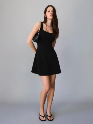 Bershka Sukienka O Rozkloszowanym Kroju Kobieta Czarny