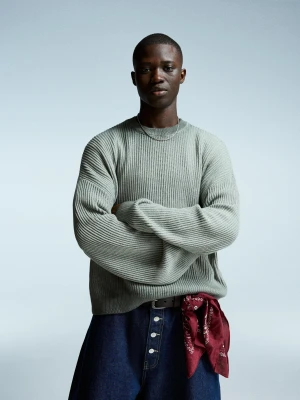 Bershka Sweter Boxy Mężczyzna Szary