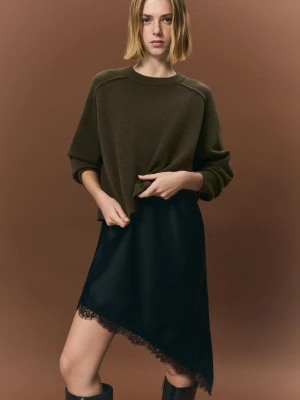 Bershka Sweter Dzianinowy Ze Szwami Kobieta Zielony