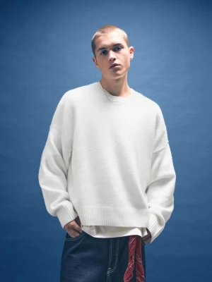 Zdjęcie produktu Bershka Sweter O Krótszym Kroju Mężczyzna Biały