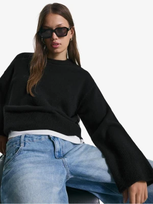 Bershka Sweter Oversize Z Okrągłym Dekoltem Kobieta Czarny