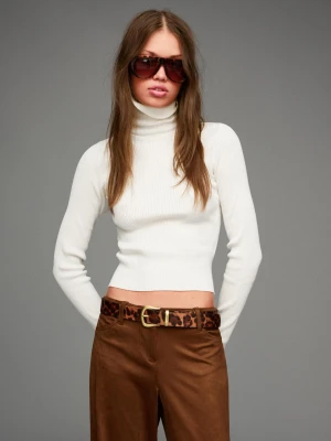 Bershka Sweter Rib Z Golfem Kobieta Biały