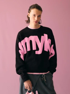 Bershka Sweter Z Chenille Z Nadrukiem Mężczyzna Czarny