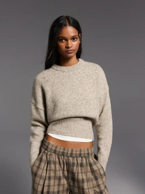 Bershka Sweter Z Dopasowanym Pasem Kobieta Brązowy