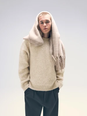 Bershka Sweter Z Efektem Szczotkowania Mężczyzna Beżowy