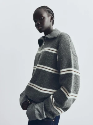 Bershka Sweter Z Golfem I Suwakiem Kobieta Szary