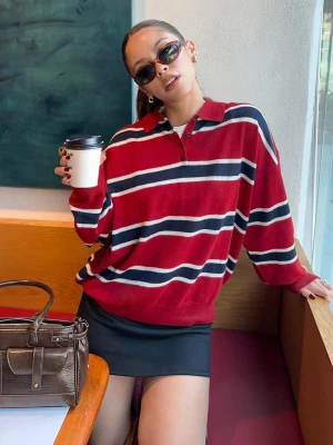 Bershka Sweter Z Kołnierzykiem Polo Kobieta Czerwony