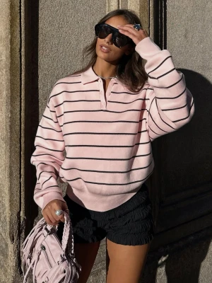 Bershka Sweter Z Kołnierzykiem Polo Kobieta Różowy