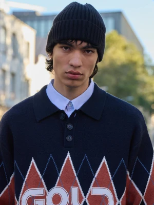 Bershka Sweter Z Kołnierzykiem Polo Z Nadrukiem Mężczyzna Granatowy