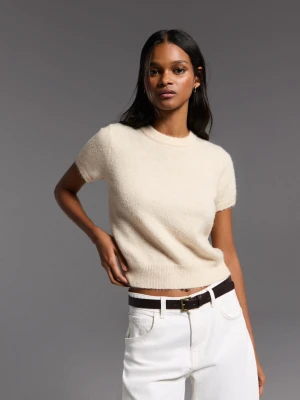 Bershka Sweter Z Krótkim Rękawem I Okrągłym Dekoltem Kobieta Kremowy