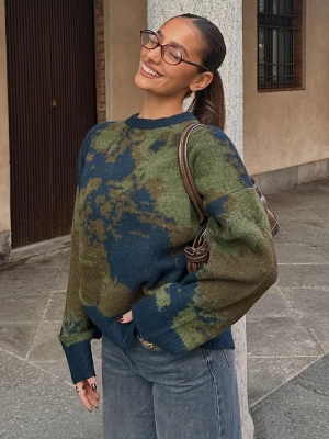 Bershka Sweter Z Nadrukiem Kobieta Zielony