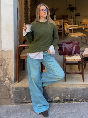 Bershka Sweter Z Okrągłym Dekoltem Kobieta Zielony